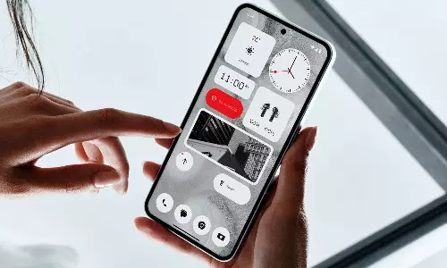 ரூ. 44 ஆயிரம் பட்ஜெட்டில் அறிமுகமானது நத்திங் போன் 2