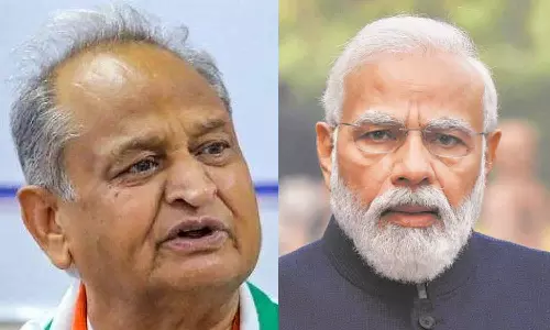 இரட்டை எஞ்ஜினை விட ஒற்றை எஞ்ஜின் சிறப்பாகவே செயல்படுகிறது: அசோக் கெலாட் கிண்டல்