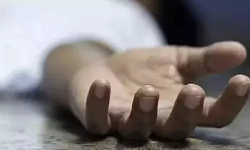 பள்ளி விடுதியில் தூங்கி கொண்டிருந்த 4-ம் வகுப்பு மாணவனை கடத்தி கொன்று கண்கள் பறிப்பு