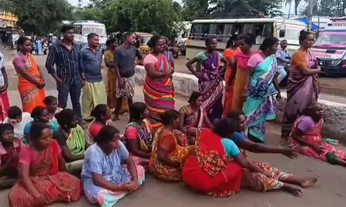 நீரில் மூழ்கி உயிரிழந்தவரின் இறப்பில் சந்தேகம் இருப்பதாக உறவினர்கள் சாலை மறியல்