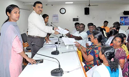 தென்காசியில் முதல்-அமைச்சரின் பெண் குழந்தைகள்  பாதுகாப்பு திட்ட சிறப்பு முகாம்