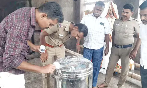 அரூரில் ஒரே மாதத்தில் 4 இடங்களில் கைவரிசை காட்டிய மர்மநபர்கள்