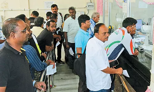 தீபாவளி பண்டிகை: நவ.10-ந்தேதிக்கான ரெயில் டிக்கெட் முன்பதிவு சில நிமிடங்களில் விற்று தீர்ந்தன