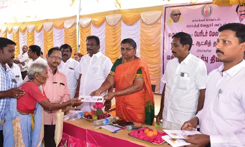 இருக்கூர் மக்கள் தொடர்பு திட்ட முகாமில்303 பேருக்கு ரூ4.33 கோடி மதிப்பிலான நலத்திட்ட உதவிகள்