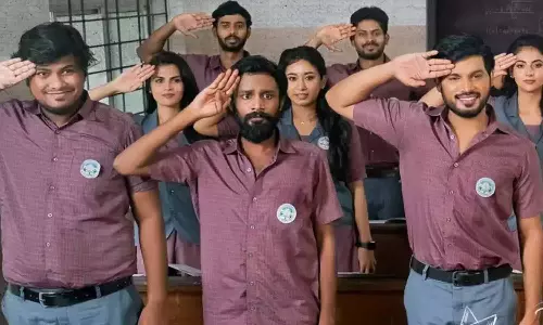 மெகா ஸ்கூல் ரீ-யூனியன்.. வித்தியாசமாக நடைபெற்ற மறக்குமா நெஞ்சம் இசை வெளியீட்டு விழா!