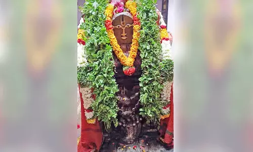 தஞ்சை ராகவேந்திரா பிருந்தாவனத்தில் ஏகாதசி வழிபாடு