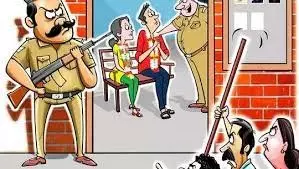 காவல் நிலையத்தில் காதல் ஜோடி தஞ்சம் காவல் நிலையத்தில் காதல் ஜோடி தஞ்சம்