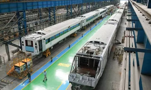 விரைவில் முன்பதிவு இல்லாத சாதாரண வந்தே பாரத் ரெயில்: இந்த ஆண்டு இறுதிக்குள் அறிமுகப்படுத்த திட்டம்