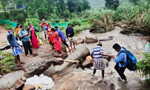 கொடைக்கானல் அருகே மழையால் சேதம் அடைந்த தரைப்பாலம் சீரமைப்பு