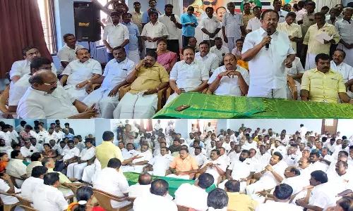 மதுரையில் நடைபெறும் அ.தி.மு.க. மாநாட்டில் திரளாக கலந்து கொள்ள வேண்டும்- நெல்லையில் நடந்த ஆலோசனை கூட்டத்தில் தீர்மானம்