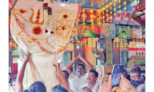 நாகமுத்து மாரியம்மன் கோவில் செடல் திருவிழா