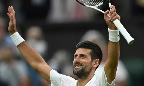 விம்பிள்டன் டென்னிஸ் - இறுதிச்சுற்றுக்கு முன்னேறினார் ஜோகோவிச்