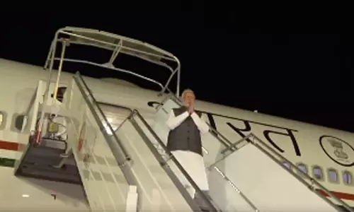 பிரான்ஸ் பயணத்தை முடித்துக் கொண்டு யு.ஏ.இ. புறப்பட்டார் பிரதமர் மோடி