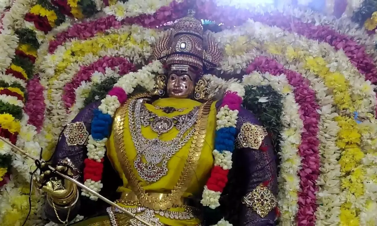 லோகநாயகி அம்மன் கோவிலில் ஆடித்திருவிழா 21-ந்தேதி நடக்கிறது லோகநாயகி அம்மன் கோவிலில் ஆடித்திருவிழா 21-ந்தேதி நடக்கிறது