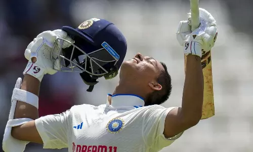 அறிமுக டெஸ்டில் 171 ரன்- ஜெய்ஷ்வால் புதிய சாதனை