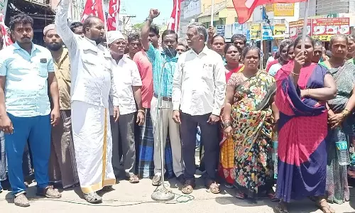 தண்ணீர்பந்தல்பட்டி கிராமத்திற்கு அங்காடி - பேருந்து வசதி