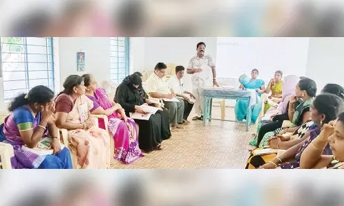 அரசு பள்ளியில் மேலாண்மை குழு கூட்டம்