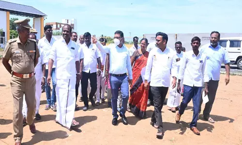 கள்ளக்குறிச்சியில் அமைச்சர் உதயநிதி பங்கேற்கும் விழா  மேடை அமைக்கும் பணி தீவிரம்: மாவட்ட கலெக்டர், எம்.எல்.ஏ. ஆய்வு