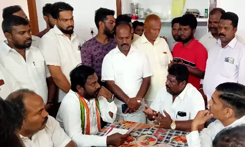 குளச்சலில் விளையாட்டு மைதானம் விவகாரம் - பொது மக்களுடன் விஜய்வசந்த் எம்.பி.ஆலோசனை
