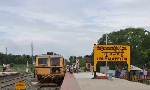 உடுமலை ரெயில் நிலையத்தை மேம்படுத்த வேண்டும் - சண்முகசுந்தரம் எம்.பி., வலியுறுத்தல்