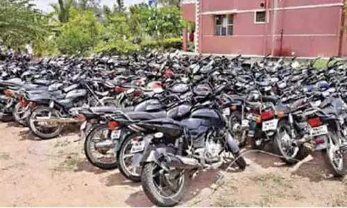 குற்ற வழக்குகளில் கைப்பற்றப்பட்ட வாகனங்கள் 25ந்தேதி பொது ஏலம்