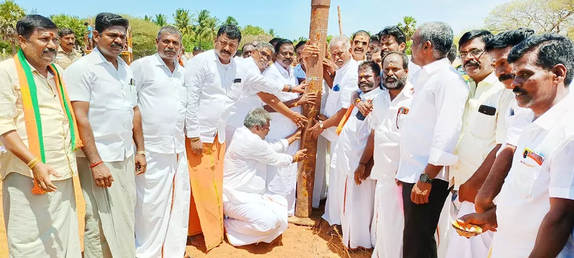 யாத்திரை பந்தல்கால் நடும் விழா