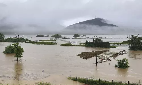 தென்கொரியாவில் கனமழையால் நிலச்சரிவு- 20 பேர் பலி