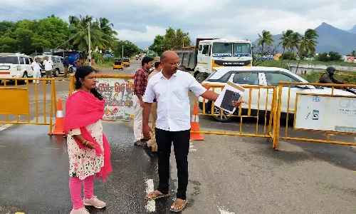 தேனி மாவட்டத்தில் ரூ.6.92 கோடி மதிப்பில் சாலை மேம்பாட்டு பணிகள்