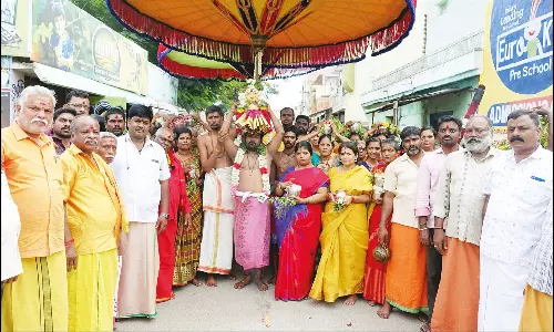 குடியாத்தம் கெங்கையம்மன் கோவிலுக்கு 1,501 பெண்கள் பால்குட ஊர்வலம்