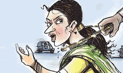 வீடு புகுந்து பெண்ணிடம் நகை பறிப்பு