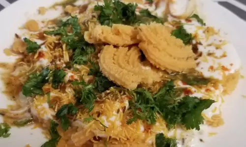 குழந்தைகளுக்கு விருப்பமான முறுக்கு காய்கறி சாட்