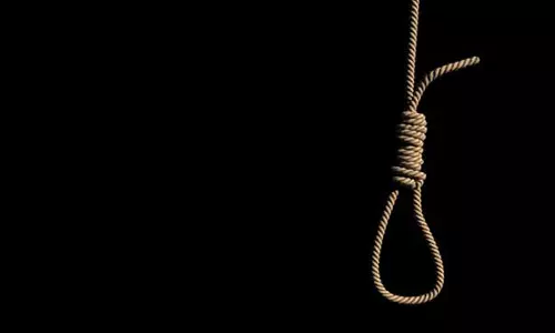 வெள்ளிச்சந்தை அருகே தூக்குபோட்டு தொழிலாளி தற்கொலை