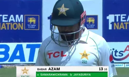 4-வது முறையாக பிரபாத் ஜெயசூர்யாவிடம் விக்கெட்டை இழந்தார்.. ட்ரெண்டிங்கில் பாபர் அசாம்