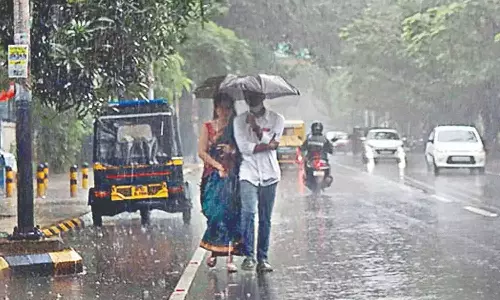 கேரளாவில் 5 நாட்கள் கனமழைக்கு வாய்ப்பு- 4 மாவட்டங்களுக்கு மஞ்சள் எச்சரிக்கை