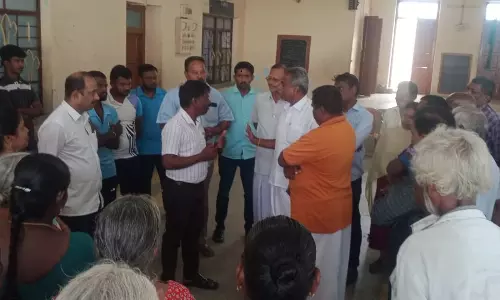 சுரங்கப்பாதை அமைத்து தர வலியுறுத்தல்