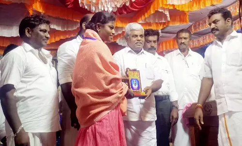 பனை தொழிலாளிகளுக்கு கடனுதவி வழங்க வேண்டும்