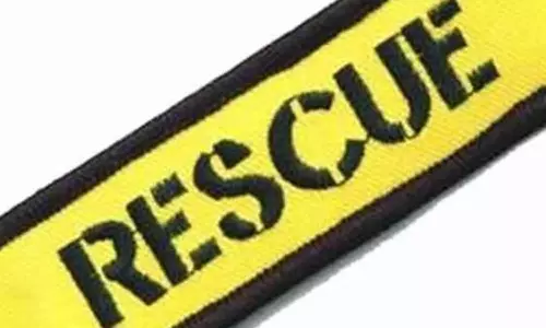 காருடன் கடத்தப்பட்ட வாலிபரை 5 மணி நேரத்தில் மீட்ட வெள்ளவேடு போலீசார்