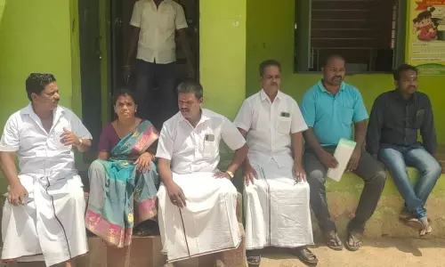 பஞ்சாயத்து தலைவரை கண்டித்து கவுன்சிலர்கள் தர்ணா