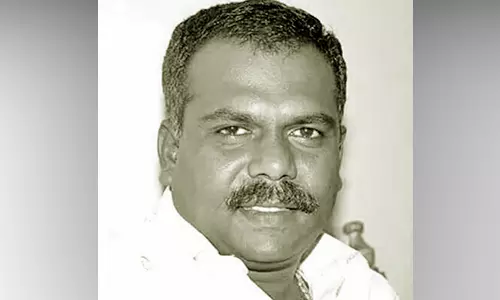 வள்ளியூரில் வக்கீலுக்கு அரிவாள் வெட்டு- 2 பேர் சிக்கினர்