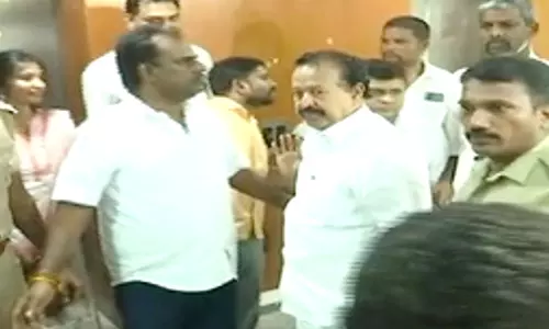 அமலாக்கத்துறை விசாரணை நிறைவு- வீட்டிற்கு புறப்பட்டார் அமைச்சர் பொன்முடி