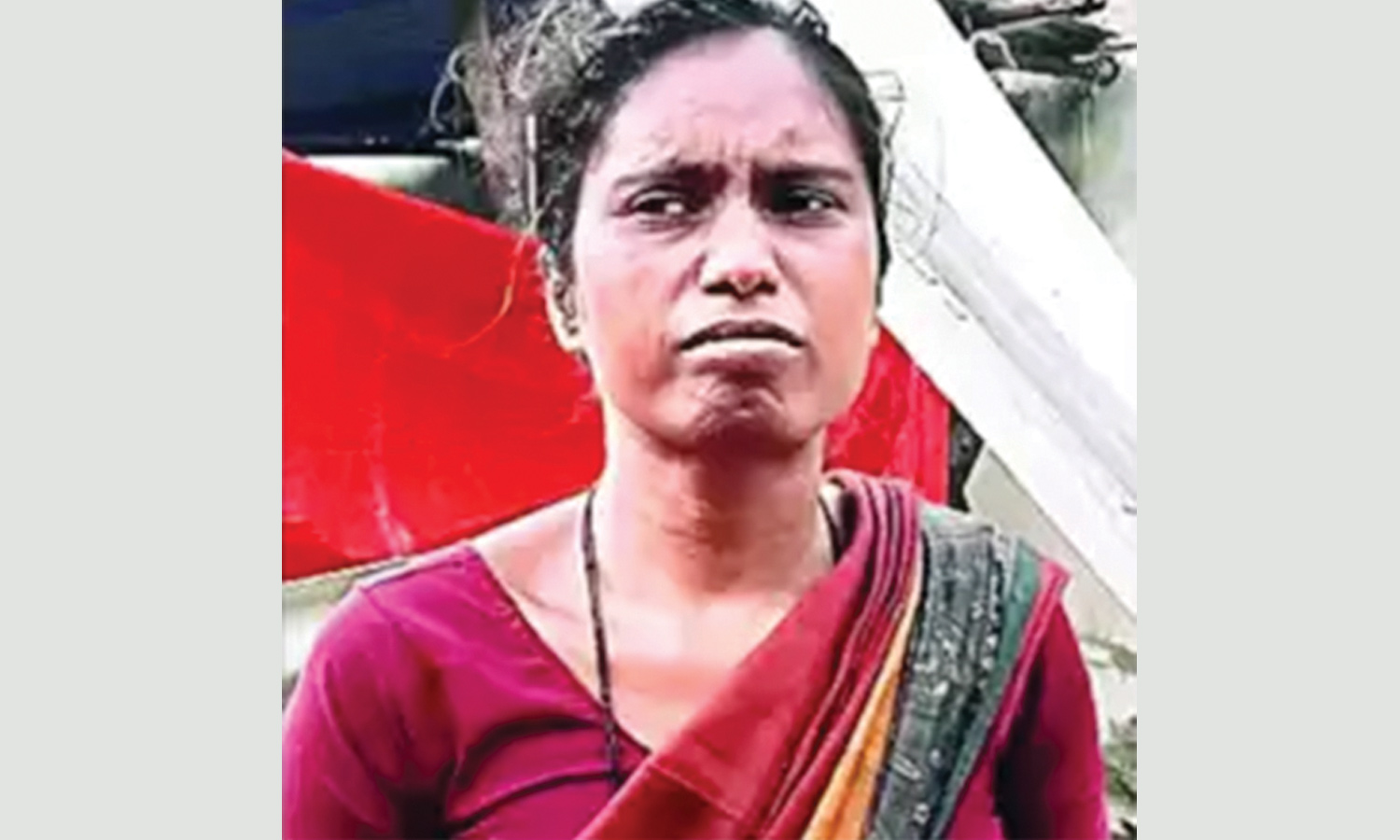 ஏழ்மையிலும் விடா முயற்சி- வேதியியலில் டாக்டர் பட்டம் பெற்ற பெண் கூலி தொழிலாளி