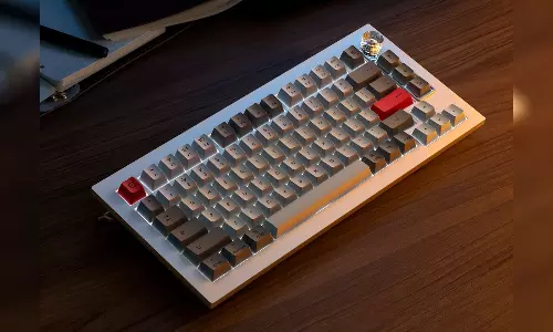 ரூ. 17,999 விலையில் ஒன்பிளஸ் கீபோர்டு 81 ப்ரோ அறிமுகம் - ப்ரோ மாடல்-னாலும் நியாயம் வேண்டாமா?