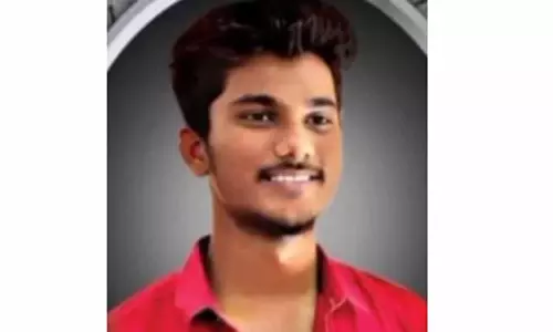 சின்னமனூர் அருகே ஆட்டோ கவிழ்ந்து பிளஸ்-2 மாணவர் பலி