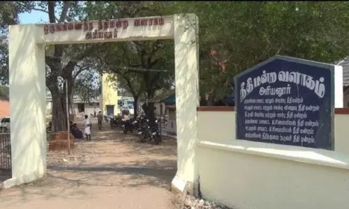 கோர்ட்டில் விஷம் தின்ற பெண்