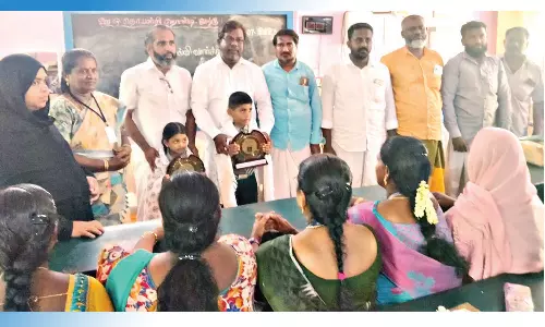 பாராட்டு விழா