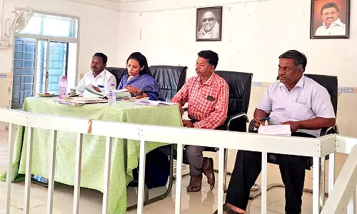 நாங்குநேரி யூனியனில் 5 பஞ்சாயத்துகளில் வாரச்சந்தைகள்- யூனியன் கூட்டத்தில் தீர்மானம்