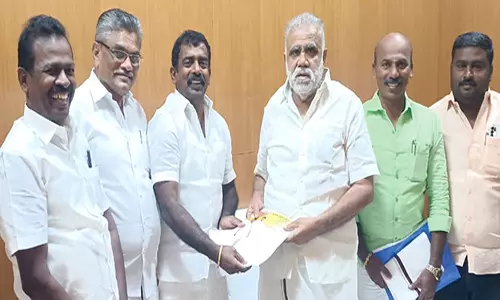 ஊரக உள்ளாட்சி பிரதிநிதிகளுக்கு மாதாந்திர மதிப்பூதியம் வழங்க நடவடிக்கை எடுக்க வேண்டும்- அமைச்சர் ஐ. பெரியசாமியிடம், வி.எஸ்.ஆர்.ஜெகதீஸ் மனு