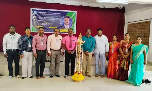 பொம்மிடி சீனிவாசா பொறியியல் கல்லூரியில் கருத்தரங்கு