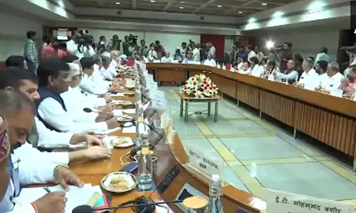 பாராளுமன்ற மழைக்கால கூட்டத்தொடர் - டெல்லியில் அனைத்துக் கட்சி கூட்டம்