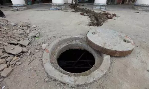 தாராபுரத்தில் கழிவு நீர் தொட்டியில் விழுந்து சிறுவன் சாவு